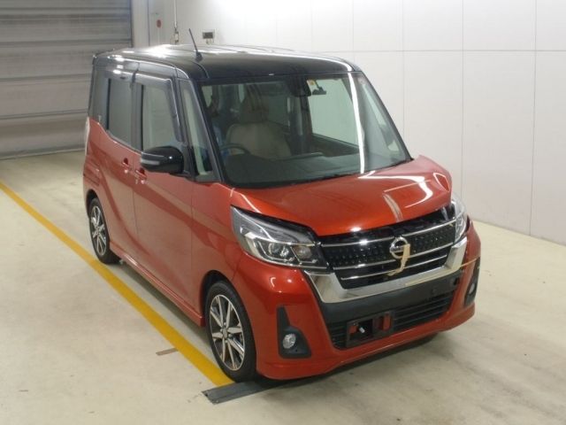 8018 NISSAN DAYZ ROOX B21A 2018 г. (NAA Nagoya)